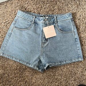 Jean shorts from Kittenish